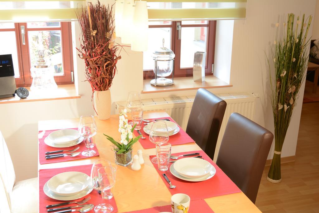 Ferienwohnung Domschatz Naumburg  Phòng bức ảnh